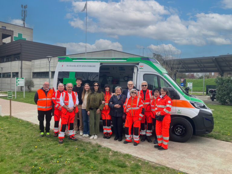 donazione ambulanza Ivano Corghi